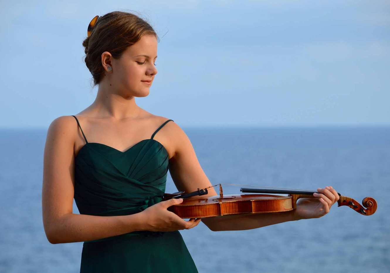 Ines Issel Burzynska, violi.jpg